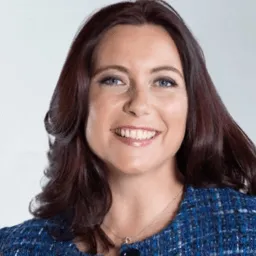 Kristin Schneider Headshot